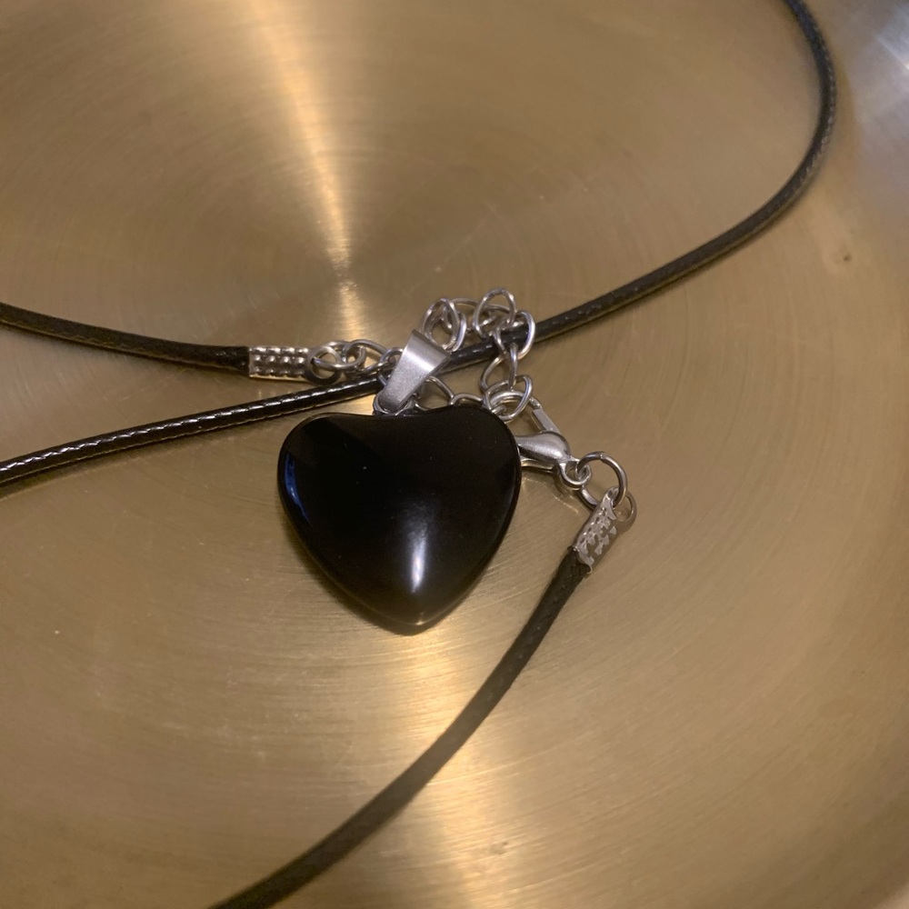 Elegant Black Heart Pendant Necklace